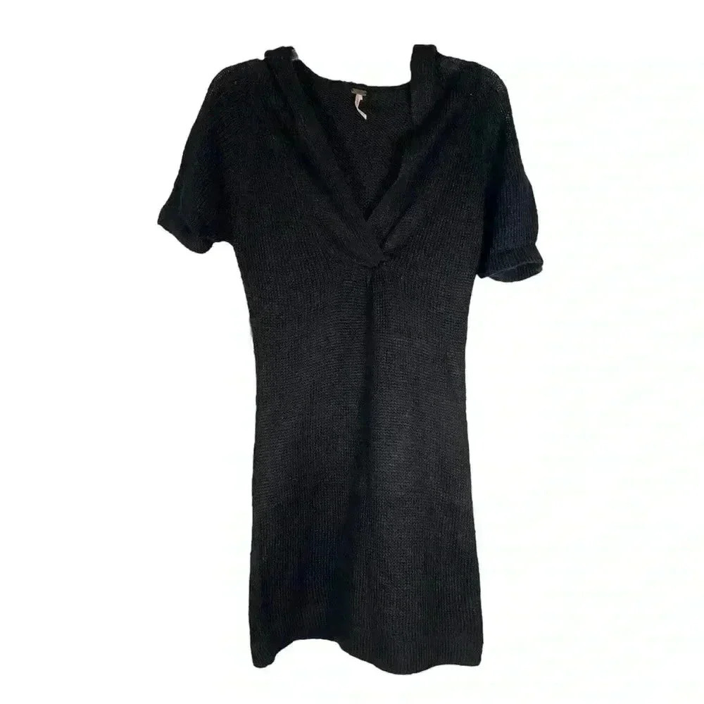 Boutique Proof Black V-Neck Knit Lightweight Hooded Coverup Dress